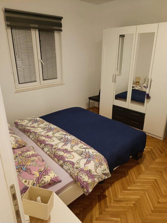 Apartments Josip Žrnovnica Extérieur photo
